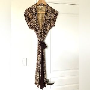 Diane Von Furstenberg capped sleeve wrap dress